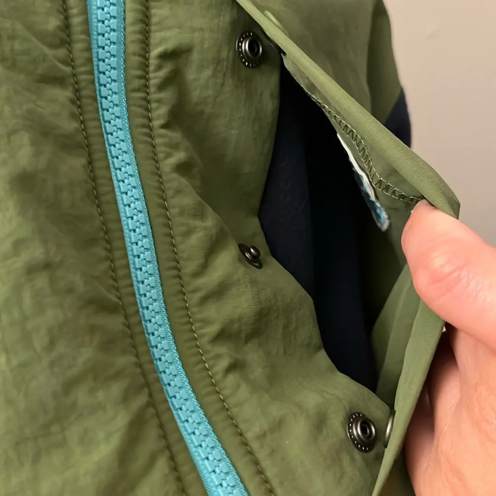 The North Face great 23”